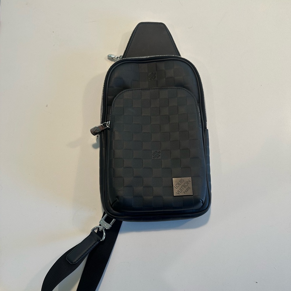 Louis Vuitton Avenue Sling Bag